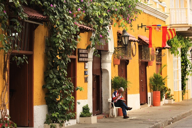 Quiet street in Cartagena